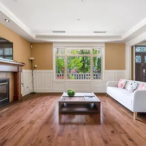Luxurious 5bd Dream House Vancouver